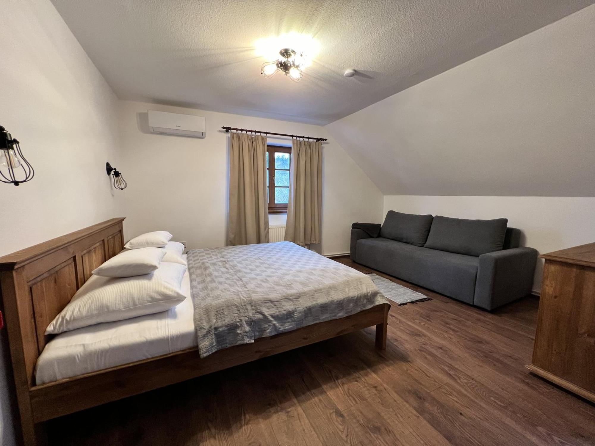 Pilisi Lovas Major, Dorog Bed and Breakfast Buitenkant foto