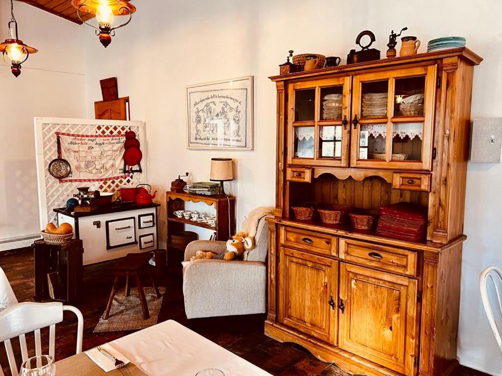 Pilisi Lovas Major, Dorog Bed and Breakfast Buitenkant foto